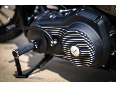 911765 - EMD Ribbed Primary Cover Black Cut