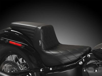 914577 - Le Pera Kickflip Seat Pleated Stitch Black Vinyl