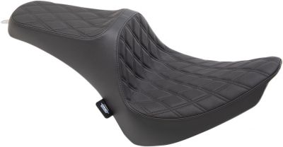 08021359 - DRAG SPECIALTIES SEAT PRED III DBLDIA BLK
