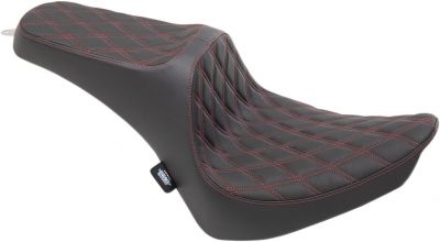 08021361 - DRAG SPECIALTIES SEAT PRED III DBLDIA RED