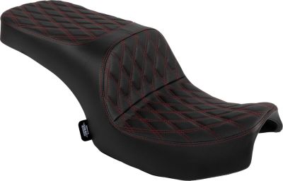 08102474 - DRAG SPECIALTIES SEAT FREEDOM TOUR 2UP VINYL DD RED CHALLENGER 20-25