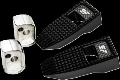 16202527 - SLYFOX PEGS SPEED REAR 2018-2023 SOFTAIL BLACK