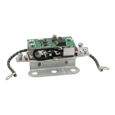 506001 - Samwel 12-Volt electronic voltage regulator