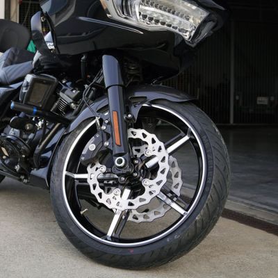 708722 - Arlen Ness, 18 x 5.5 Factory 24 rim. Black CC