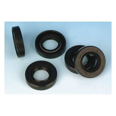 991182 - James, oil seal. Generator end cap