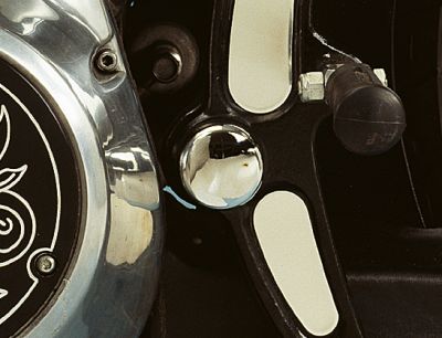 099037 - GZP Chrome pivot bolt covers ST84-99