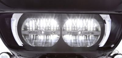 754236 - CIRO 3D Fang Headlight Bezels FLTR15-up Chrome